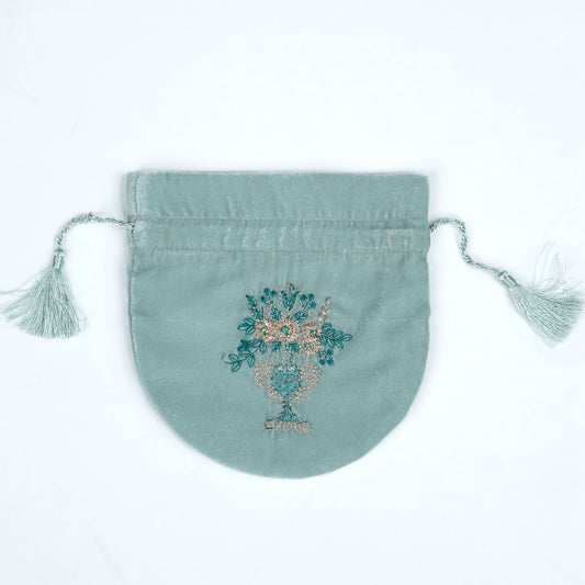 POUCH