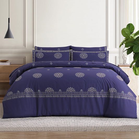 QUILT & BED SHEET