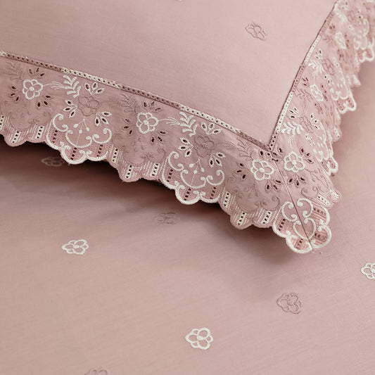 QUILT & BED SHEET