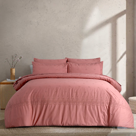 QUILT & BED SHEET