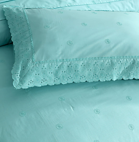 QUILT & BED SHEET
