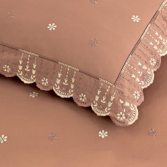 QUILT & BED SHEET