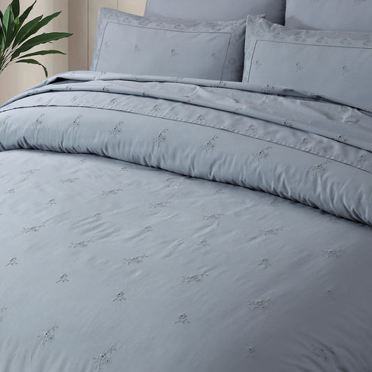 QUILT & BED SHEET