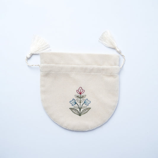 POUCH