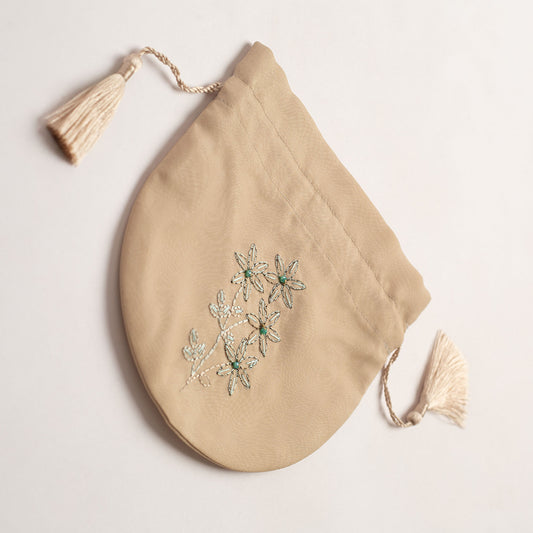 POUCH