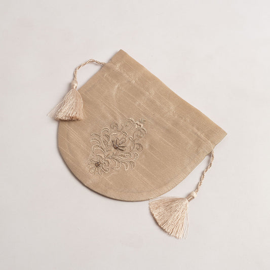 POUCH