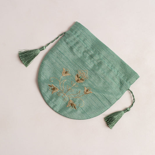 POUCH