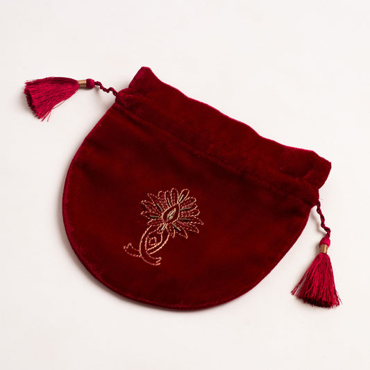 POUCH