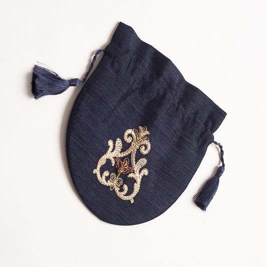 POUCH