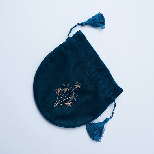 POUCH