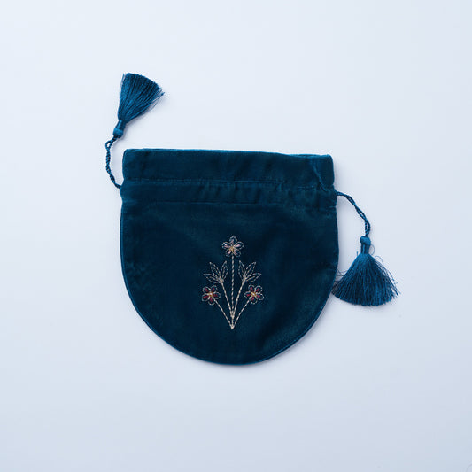 POUCH