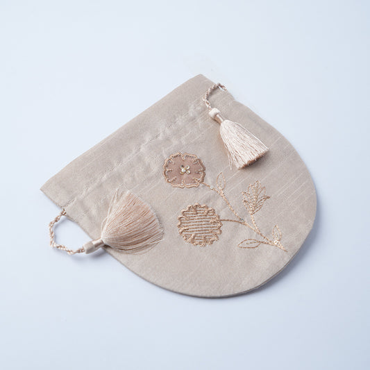 POUCH