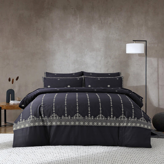QUILT & BED SHEET