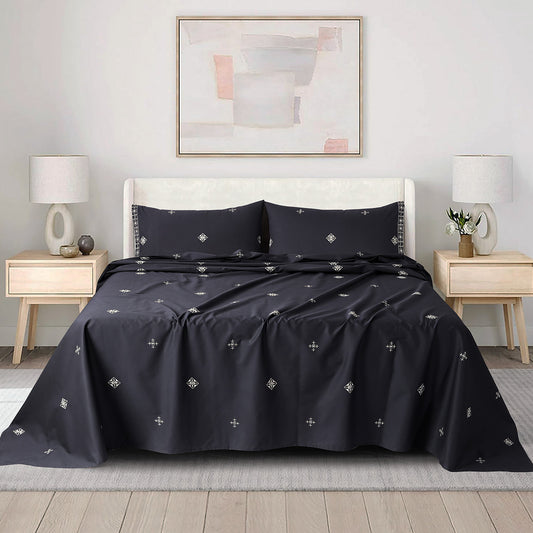 QUILT & BED SHEET