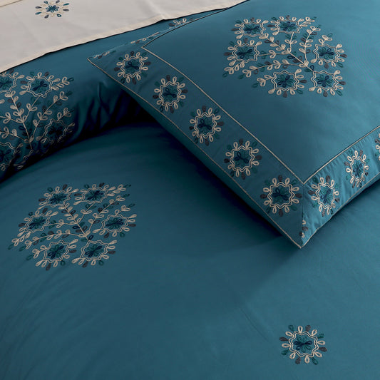 QUILT & BED SHEET