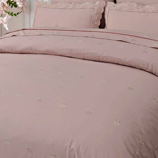 QUILT & BED SHEET