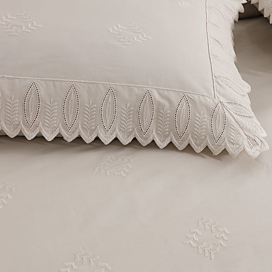 QUILT & BED SHEET